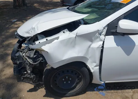 2015 Toyota Corolla L/Le/Le Pls/Prm/S/S Pls из США, поврежденный, VIN 5YFBURHE2FP364825